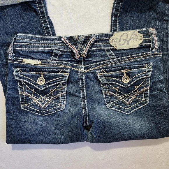 Trademark H Cropped Denim Jeans Logo Embroidered Cuffed Medium  Wash Size 29 - Picture 10 of 15